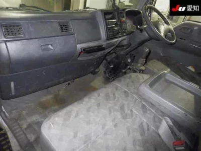 Mazda TITAN  с аукциона в Японии