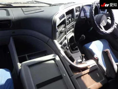 Nissan QUON  с аукциона в Японии