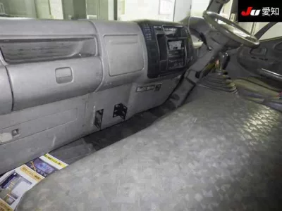 Hino DUTRO  с аукциона в Японии