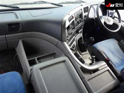 Nissan QUON  с аукциона в Японии