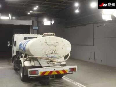 Isuzu ELF  с аукциона в Японии