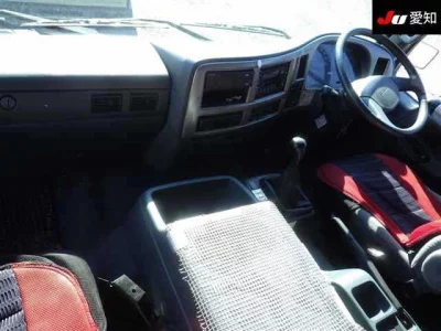 Nissan TRUCK  с аукциона в Японии