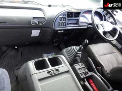 Isuzu FORWARD  с аукциона в Японии