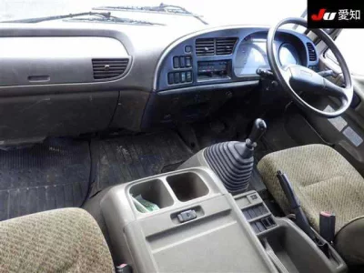 Isuzu FORWARD  с аукциона в Японии