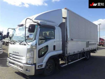 Isuzu FORWARD  с аукциона в Японии