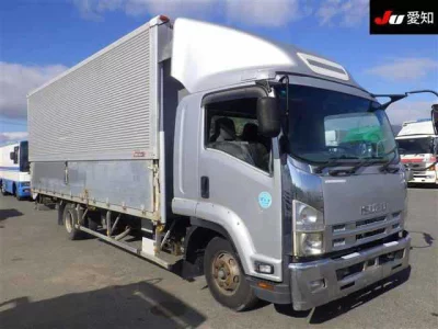 Isuzu FORWARD  с аукциона в Японии