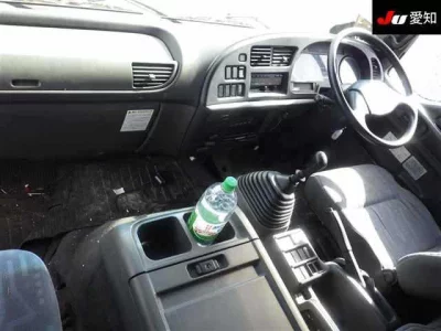 Isuzu FORWARD  с аукциона в Японии