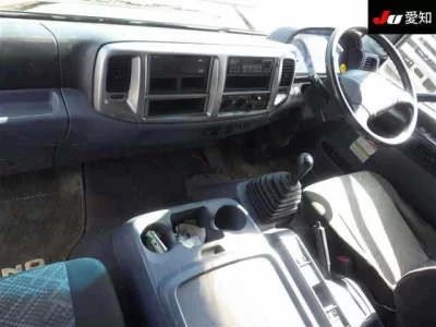 Hino TRUCK