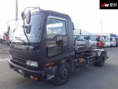 Isuzu FORWARD  с аукциона в Японии