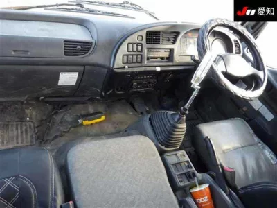 Isuzu FORWARD  с аукциона в Японии