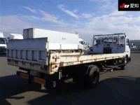 Nissan TRUCK лот № 8679 оценка 3  с аукциона в Японии 1