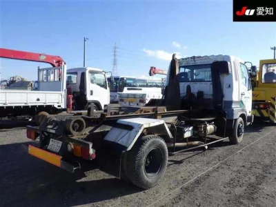 Mitsubishi FUSO TRUCK  с аукциона в Японии