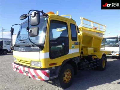 Isuzu FORWARD  с аукциона в Японии