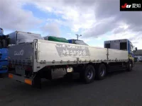 Nissan QUON лот № 8689 оценка 3.5  с аукциона в Японии 1