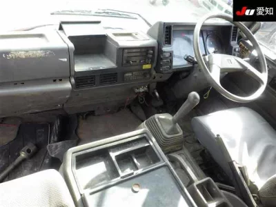 Isuzu FORWARD  с аукциона в Японии