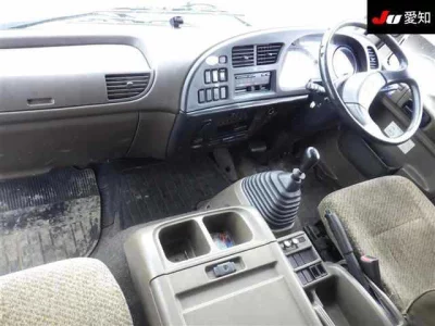 Isuzu FORWARD  с аукциона в Японии