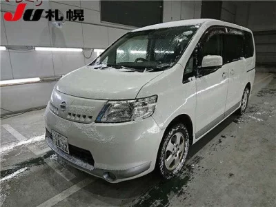 Nissan SERENA  с аукциона в Японии