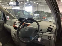 Toyota NOAH лот № 80013 оценка R  с аукциона в Японии 2