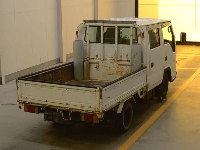 Isuzu ELF  с аукциона в Японии