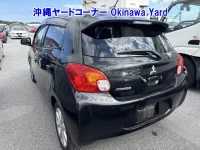 Mitsubishi MIRAGE лот № 43011 оценка 3.5  с аукциона в Японии 1