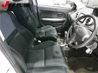 Toyota IST лот № 14 оценка 3.5  с аукциона в Японии 4