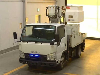 Isuzu ELF  с аукциона в Японии