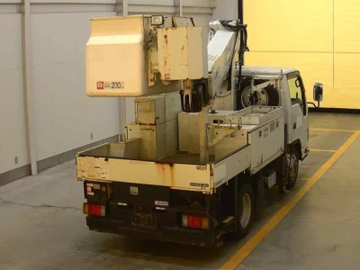 Isuzu ELF  с аукциона в Японии