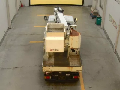 Isuzu ELF  с аукциона в Японии