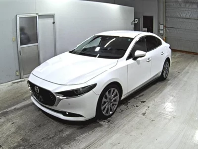 Mazda MAZDA3  с аукциона в Японии