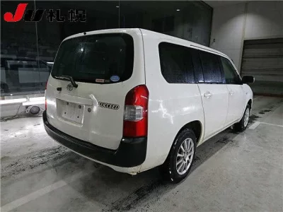 Toyota SUCCEED  с аукциона в Японии