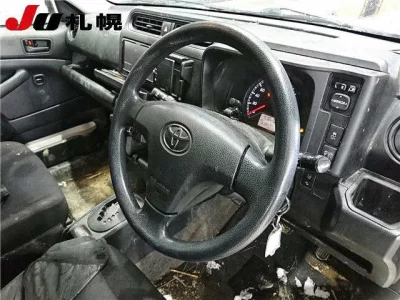 Toyota SUCCEED  с аукциона в Японии