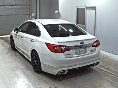 Subaru LEGACY B4  с аукциона в Японии