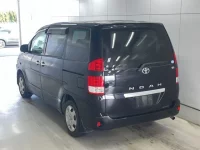 Toyota NOAH лот № 1008 оценка R  с аукциона в Японии 1