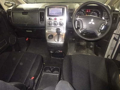 Mitsubishi DELICA D5  с аукциона в Японии
