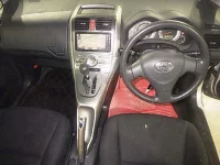 Toyota AURIS лот № 8036 оценка 3  с аукциона в Японии 2