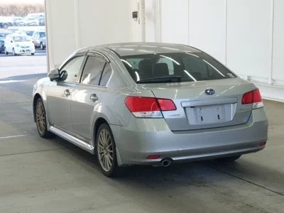 Subaru LEGACY B4