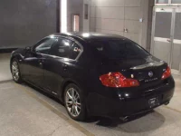 Nissan SKYLINE лот № 8041 оценка 3.5  с аукциона в Японии 1