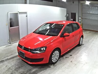 Volkswagen POLO  с аукциона в Японии