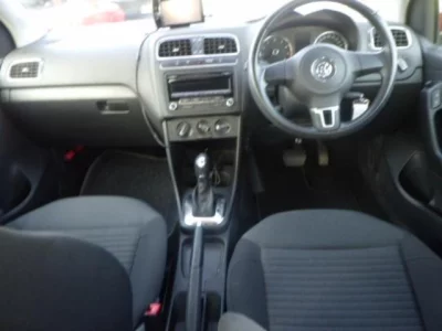 Volkswagen POLO  с аукциона в Японии