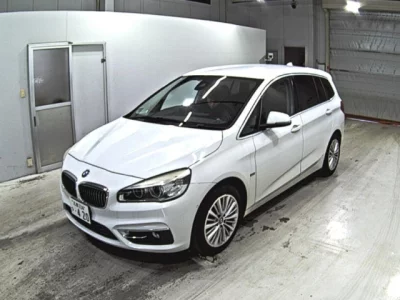 BMW 2-Series  с аукциона в Японии