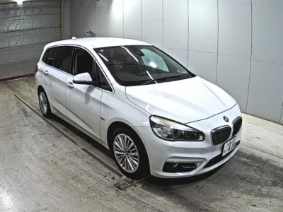 BMW 2-Series  с аукциона в Японии
