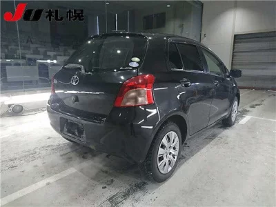 Toyota VITZ  с аукциона в Японии