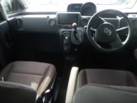 Toyota PORTE лот № 9067 оценка 4  с аукциона в Японии 2