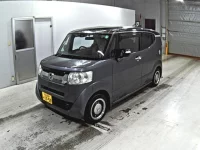 Honda N BOX SLASH лот № 9068 оценка 4  с аукциона в Японии 3