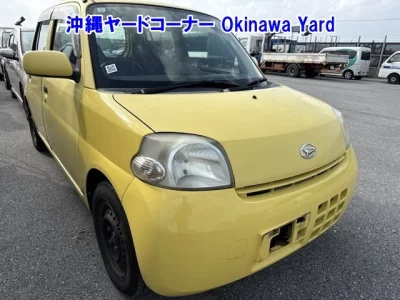 Daihatsu Esse