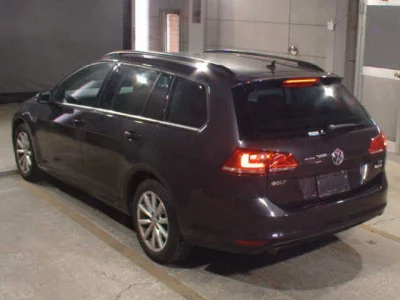 Volkswagen GOLF VARIANT  с аукциона в Японии