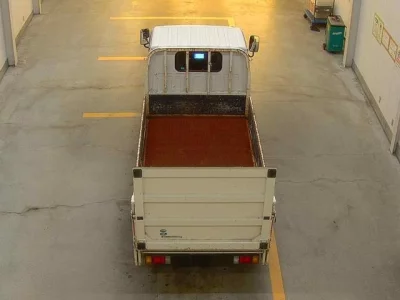 Isuzu ELF  с аукциона в Японии