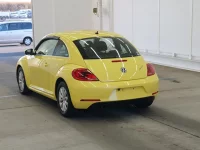 Volkswagen THE BEETLE лот № 3336 оценка 4  с аукциона в Японии 1