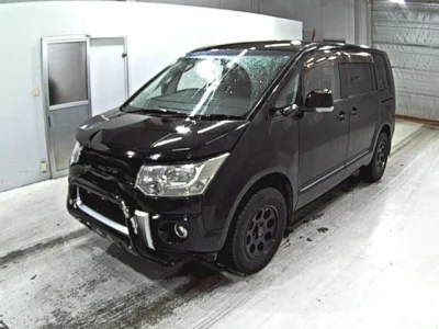 Mitsubishi DELICA D5  с аукциона в Японии
