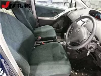 Toyota VITZ лот № 77 оценка 3  с аукциона в Японии 4